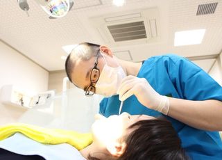 義澤歯科医院_先生
